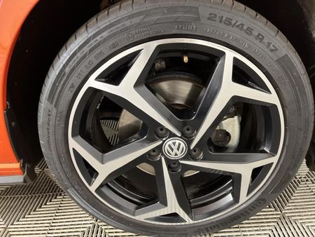 2020-Volkswagen-Polo-10-TSI-Highline-Auto-85kW_5