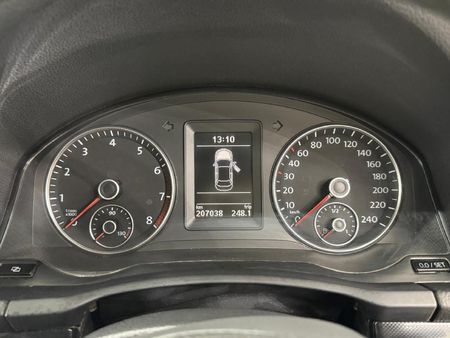 2010-Volkswagen-Jetta-14-TSI-Comfortline_9