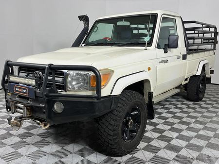 2012-Toyota-Land-Cruiser-79-40-Single-Cab_0