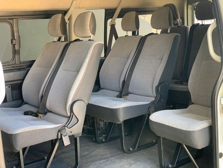 2018-Toyota-Quantum-27-10-seat_13
