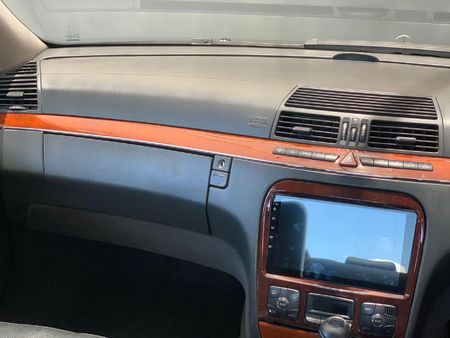 2004-Mercedes-Benz-S-Class-S-320-CDi_13