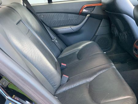 2004-Mercedes-Benz-S-Class-S-320-CDi_19