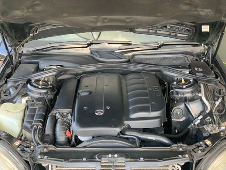 2004-Mercedes-Benz-S-Class-S-320-CDi_8
