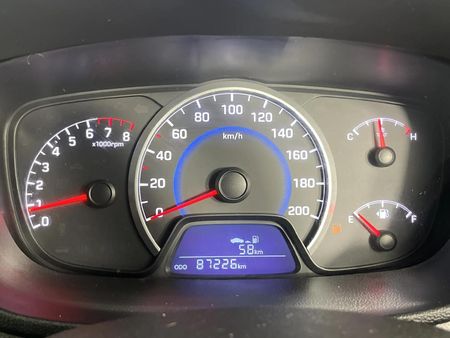 2015-Hyundai-Grand-i10-125-Fluid_2