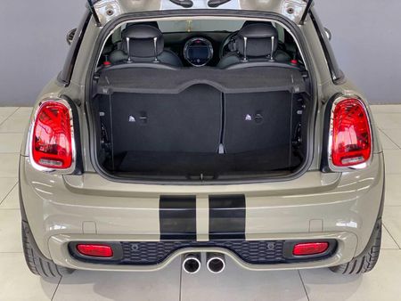 2019-MINI-Hatch-Cooper-S-Auto_18