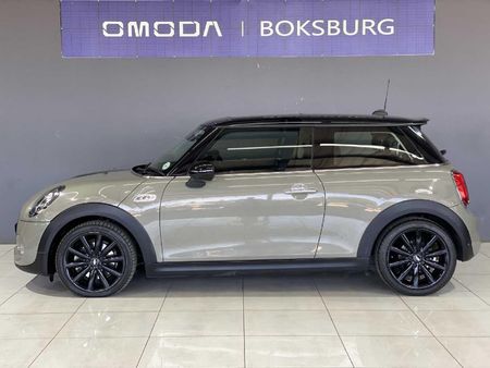 2019-MINI-Hatch-Cooper-S-Auto_2
