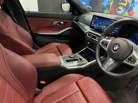 2023-BMW-3-Series-330i-M-Sport-Auto_5