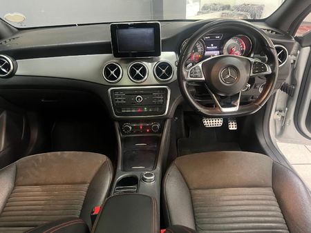 2015-Mercedes-Benz-CLA-200-AMG-Auto_3