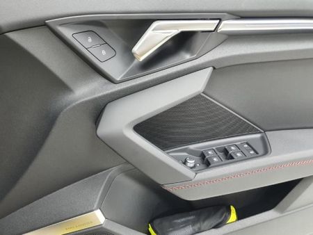 2025-Audi-S3-Sportback-20-TFSI-Quattro-S-Tronic_15