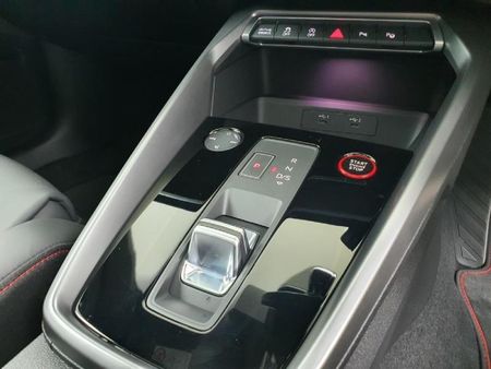 2025-Audi-S3-Sportback-20-TFSI-Quattro-S-Tronic_7