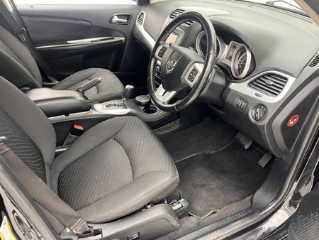 2012-Dodge-Journey-36-V6-SXT-Auto_16
