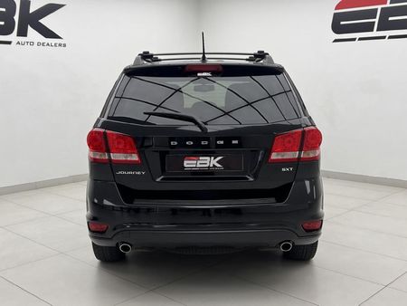 2012-Dodge-Journey-36-V6-SXT-Auto_4