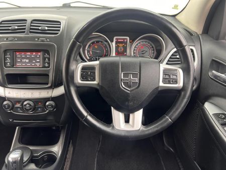 2012-Dodge-Journey-36-V6-SXT-Auto_8