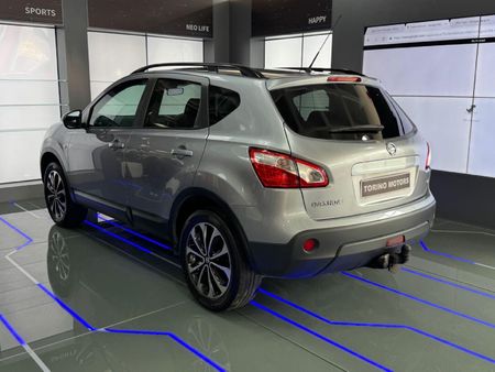 2013-Nissan-Qashqai-15-dCi-Acenta_1