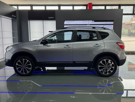 2013-Nissan-Qashqai-15-dCi-Acenta_3