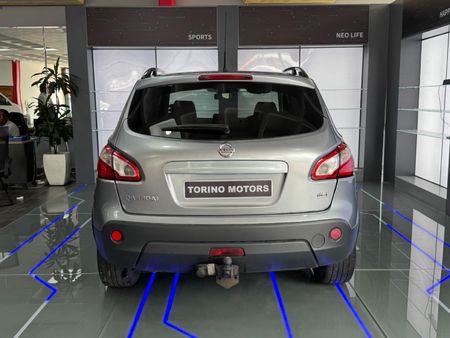2013-Nissan-Qashqai-15-dCi-Acenta_4