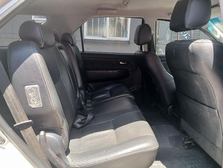 2014-Toyota-Fortuner-30-D-4D-Raised-Body_12