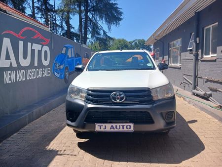 2017-Toyota-Hilux-24-GD-Single-Cab_1