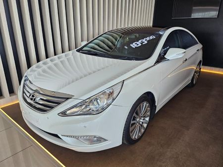 2014-Hyundai-Sonata-24-GDI-Elite-Auto_0