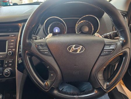 2014-Hyundai-Sonata-24-GDI-Elite-Auto_12