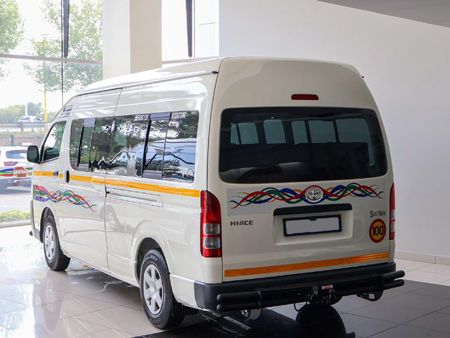 2025-Toyota-Quantum-25-D-4D-Sesfikile-16-seat_5