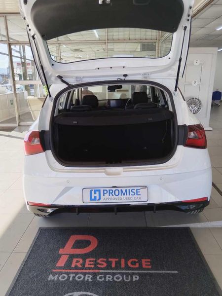 2023-Hyundai-i20-12-Motion_10