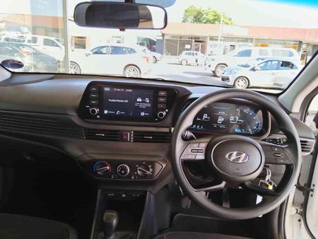 2023-Hyundai-i20-12-Motion_12