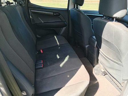 2014-Isuzu-KB-250-D-Teq-LE-Double-Cab_14