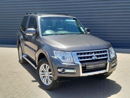 2021-Mitsubishi-Pajero-3-Door-32DI-D-GLS-Legend-Limited-Edition-100_2