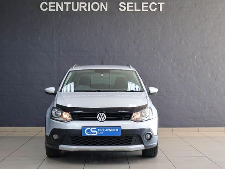 2017-Volkswagen-Polo-Cross-12-TSI_1