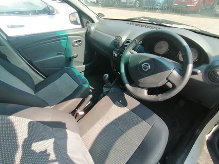 2018-Nissan-NP200-15-dCi-Safety-Pack_6
