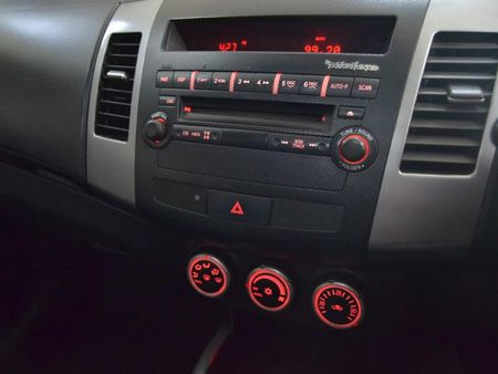 2008-Mitsubishi-Outlander-24-GLS-AUTO-NEAT-BUY_11