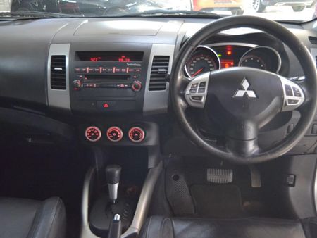 2008-Mitsubishi-Outlander-24-GLS-AUTO-NEAT-BUY_12