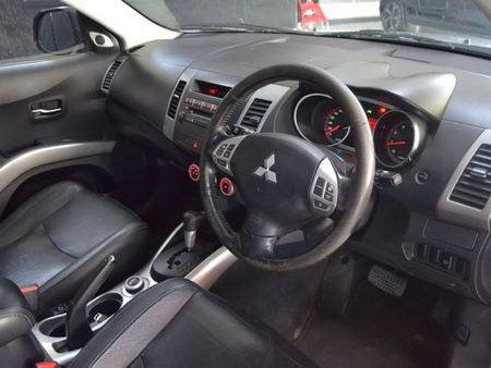 2008-Mitsubishi-Outlander-24-GLS-AUTO-NEAT-BUY_14