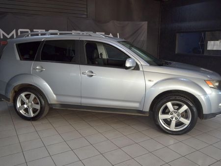 2008-Mitsubishi-Outlander-24-GLS-AUTO-NEAT-BUY_17