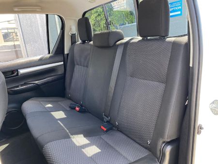 2020-Toyota-Hilux-24-GD-6-SRX-4x4-Auto-Double-Cab_9