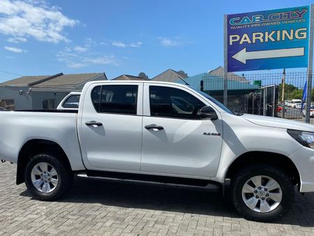 2020-Toyota-Hilux-24-GD-6-SRX-4x4-Auto-Double-Cab_5