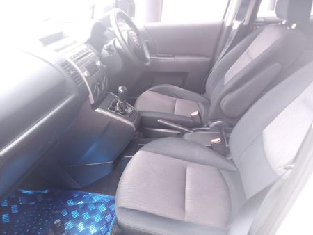 2008-Mazda-5-20-Active_5