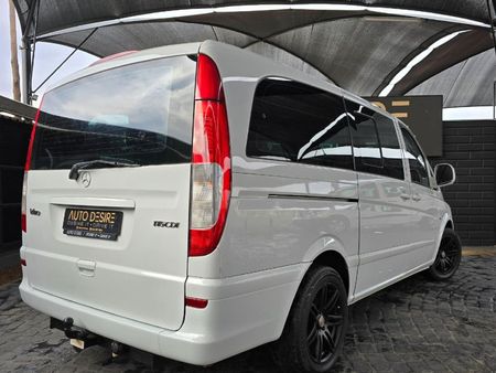 2005-Mercedes-Benz-Vito-115-CDI-CrewBus_10