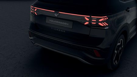 2025-Volkswagen-T-Cross-10-TSI-R-Line-Auto_4