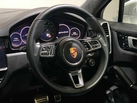 2020-Porsche-Cayenne-Coupe-Turbo_20