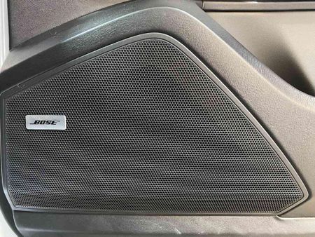 2020-Porsche-Cayenne-Coupe-Turbo_25