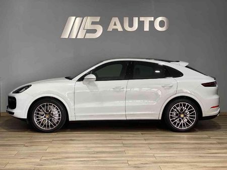 2020-Porsche-Cayenne-Coupe-Turbo_2