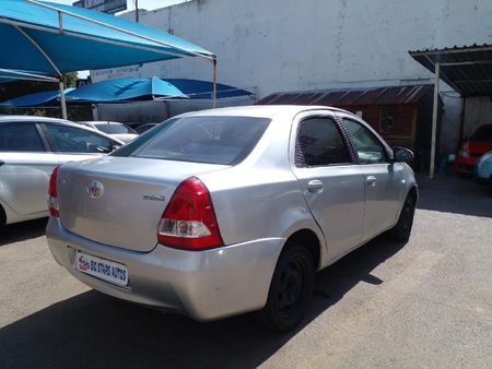 2018-Toyota-Etios-15-Sport-LTD-Edition-5-dr_5