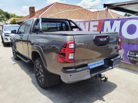 2022-Toyota-Hilux-28-GD-6-Raised-Body-Legend-Auto-Extended-Cab_3