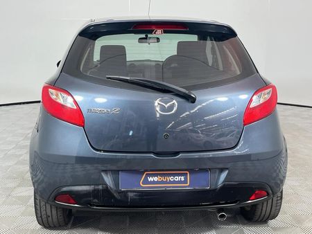 2010-Mazda-2-13-Dynamic-5-dr_9