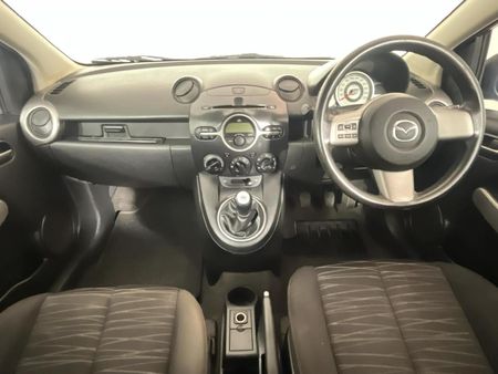 2010-Mazda-2-13-Dynamic-5-dr_1