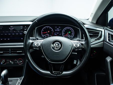 2020-Volkswagen-Polo-10-TSI-Highline-Auto-85kW_9