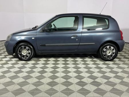2007-Renault-Clio-12-Va-Va-Voom-3-dr_15