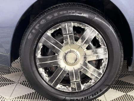 2007-Renault-Clio-12-Va-Va-Voom-3-dr_3